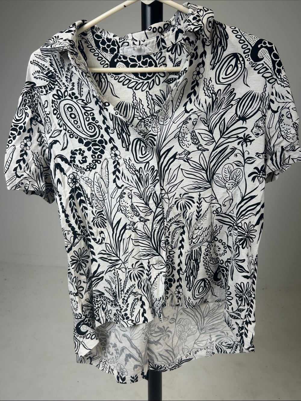 Black & White Botanical Print Short Sleeve Top